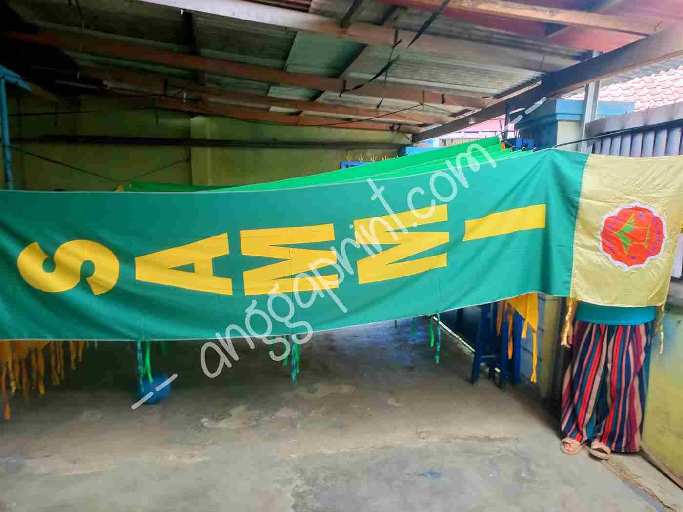 Jasa Sablon Umbul-Umbul Custom: Warna Tajam, Tahan Cuaca, Harga Grosir (5)