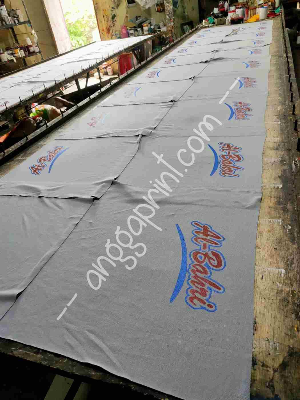 Custom T-Shirt Printing Service: Comfortable Fabric, Sharp Colors, Long-Lasting Prints (5)