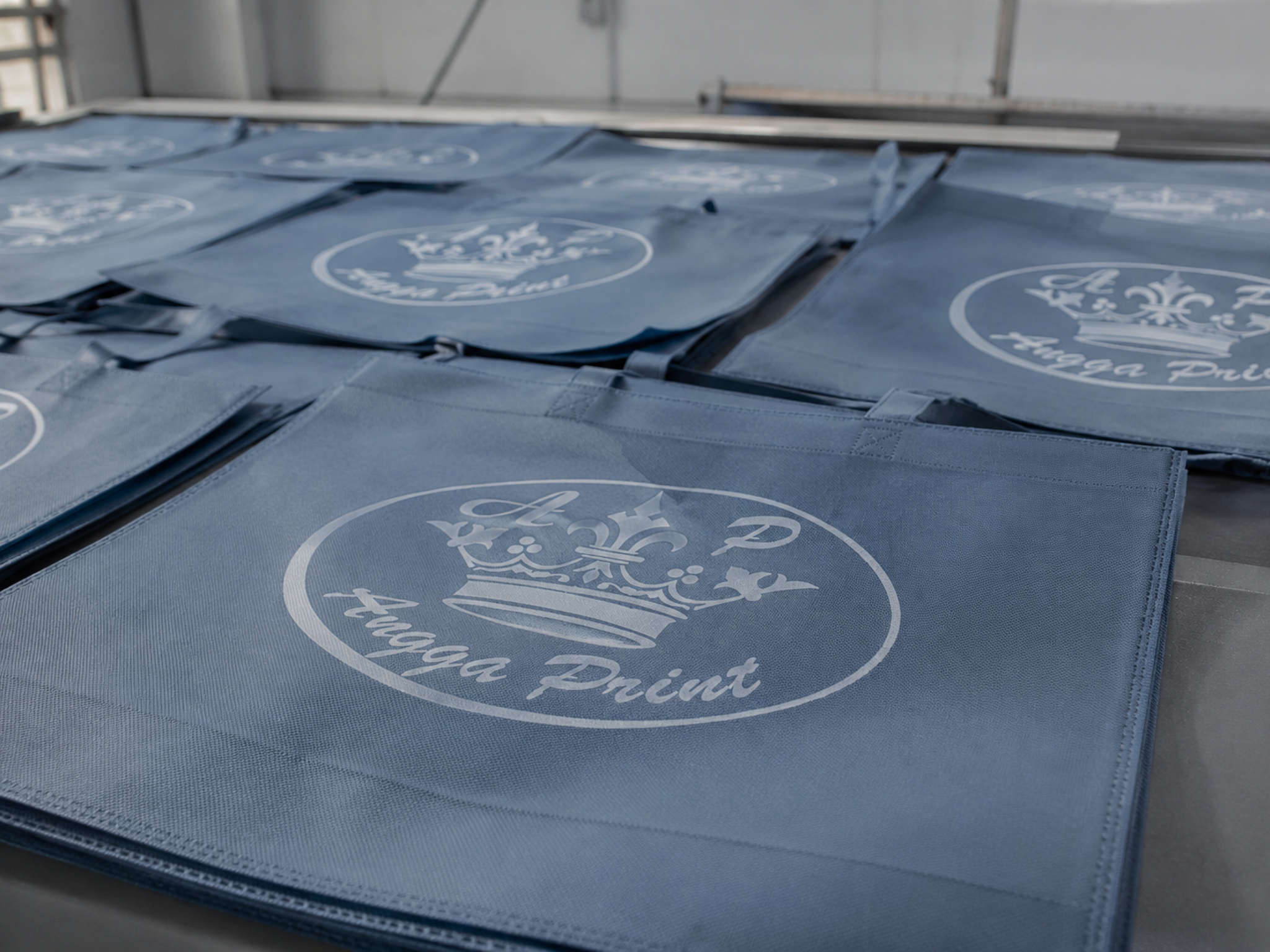 Custom Spunbond Printing Service, Eco-Friendly Promotional Bags, Precise Prints (1)